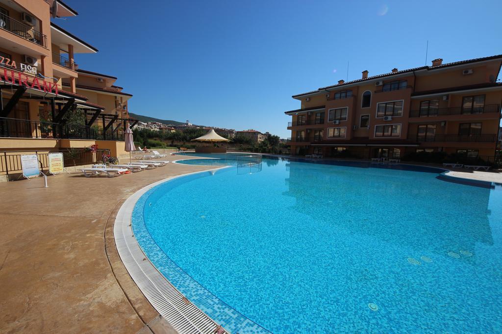 Menada Sky Dreams Apartments Sveti Vlas Exterior photo
